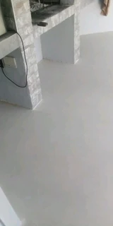 Cement colorscreeds floors