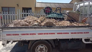 Sand Removal, Garden Refuse Removal, Rubble Removal, Junk Removal
