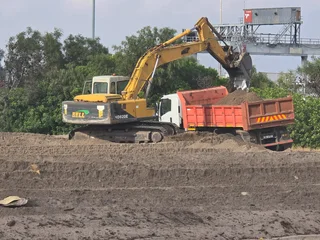 Building Rubble Removal, Tipper Truck Hire,  Sand and Stone delivery Cape Town