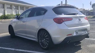 2012 Alfa Romeo Giulietta Quad Verde