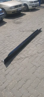 BMW E60 5 series (M5) right side skirt please contact lucas on 0843018577