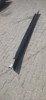 BMW E60 5 series (M5) right side skirt please contact lucas on 0843018577