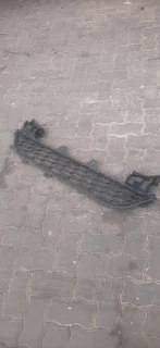 Mahindra XUV 100 2019-2023 model bumper grill please contact lucas on 0843018577