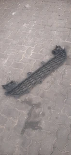 Mahindra XUV 100 2019-2023 model bumper grill please contact lucas on 0843018577