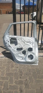 Suzuki Barleno/Toyota Starlet 2023-2024 model left rear door please contact lucas on 0843018577