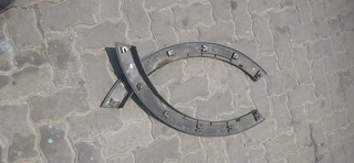 Kia Sportage 2011-2016 model front wheel arches please contact lucas on 0843018577