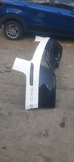 Range Rover Vellar Lumma 2022-2024 model rear bumper please contact lucas on 0843018577