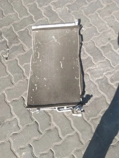 Hyundai elantra 2017-2022 model aircon radiator please contact Lucas 0843018577