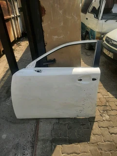 Toyota lexus is300 left front door please contact lucas on 0843018577