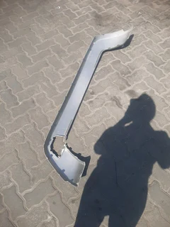 Reanult Duster 2018-2023 model rear bumper spoiler please contact lucas on 0843018577