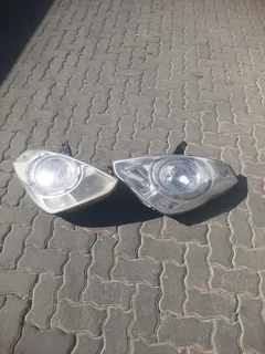 Hyundai H1 bus headlights please contact lucas on 0843018577