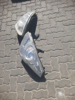 Hyundai H1 bus headlights please contact lucas on 0843018577