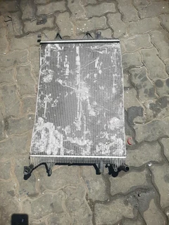 Vw Jetta 5 water radiator please contact lucas on 0843018577