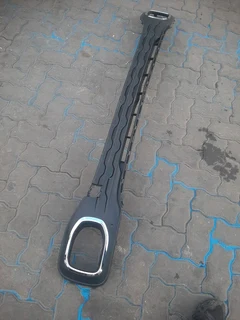 Vw T Cross bumper grill please contact lucas on 0843018577