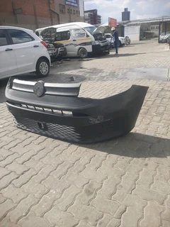 Vw Caddy 2023-2024 model front bumper please contact lucas on 0843018577