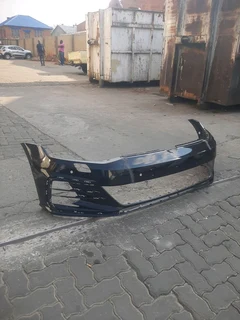 Vw Golf 7,5 GTI front bumper please contact lucas on 0843018577