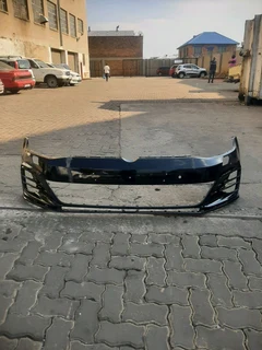 Vw Golf 7,5 GTI front bumper please contact lucas on 0843018577