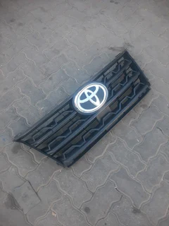 Toyota Fortuner GD6 front grill please contact lucas on 0843018577