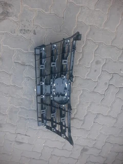 Toyota Fortuner GD6 front grill please contact lucas on 0843018577