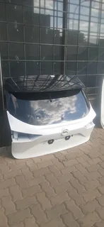 Nissan QashQai 2023-2025 model tailgate please contact lucas on 0843018577