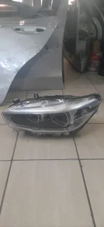 BMW F20 face-lift left side headlight please contact lucas on 0843018577