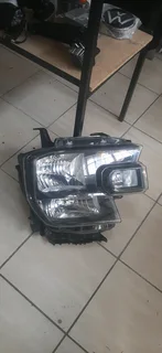 Ford ranger T9 right side headlight please contact lucas on 0843018577