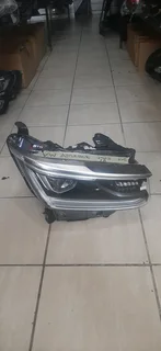 Vw Amarok 2023-2024 model right side headlight please contact lucas on 0843018577