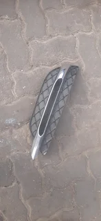 Mercedes Benz w204 face-lift left side Foglight cover please contact lucas on 0843018577
