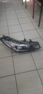 Kia Cerato 2019-2024 model right side headlight please contact lucas on 0843018577