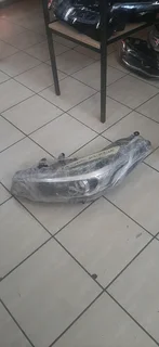 Kia Cerato 2019-2024 model left side headlight please contact lucas on 0843018577