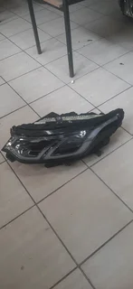 Landrover Discovery Sport L55 left side headlight please contact lucas on 0843018577