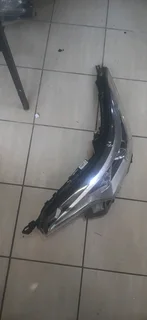 Toyota CHR left side headlight please contact lucas on 0843018577