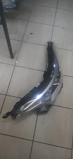 Toyota CHR left side headlight please contact lucas on 0843018577