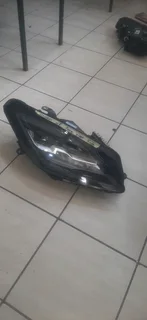 Jaguar F Pace right side headlight please contact lucas on 0843018577