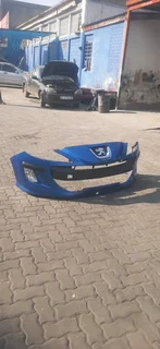 Peugeot 207 front bumper please contact lucas on 0843018577