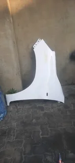 Toyota Hilux GD6 single cap left side fender please contact lucas on 0843018577