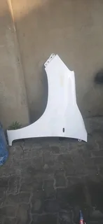 Toyota Hilux GD6 single cap left side fender please contact lucas on 0843018577