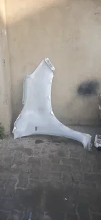 Toyota Hilux GD6 single cap left side fender please contact lucas on 0843018577