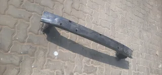 Toyota Corolla Quest/Prestige front stiffner please contact lucas on 0843018577