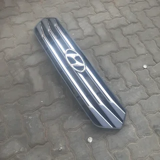 Hyundai Creta 2017-2021 model front grill please contact lucas on 0843018577