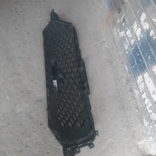 Haval H6 front grill please contact lucas on 0843018577