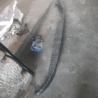 Hyundai i20 2022-2023 model rear lower spoiler please contact lucas on 0843018577