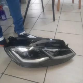 Vw Golf 7,5 R Line right side headlight please contact lucas on 0843018577