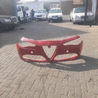 Alpha Romeo Gullietta (Stelvio) front bumper please contact lucas on 0843018577