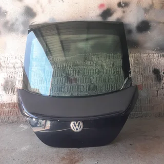 Vw Beetle 2006-2010 model complete tailgate please contact lucas on 0843018577