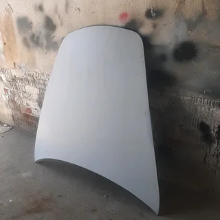 Porsche Cayenne 2010-2015 model bonnet please contact lucas on 0843018577