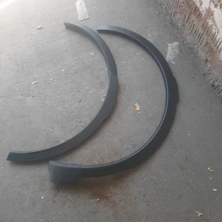 Landrover Discovery Sport L55 left side wheel arches please contact lucas on 0843018577