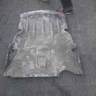 BMW F20/F21/F30 engine splash cover please contact lucas on 0843018577