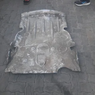 BMW F20/F21/F30 engine splash cover please contact lucas on 0843018577