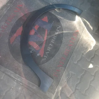 Honda BRV right front wheel arch please contact lucas on 0843018577